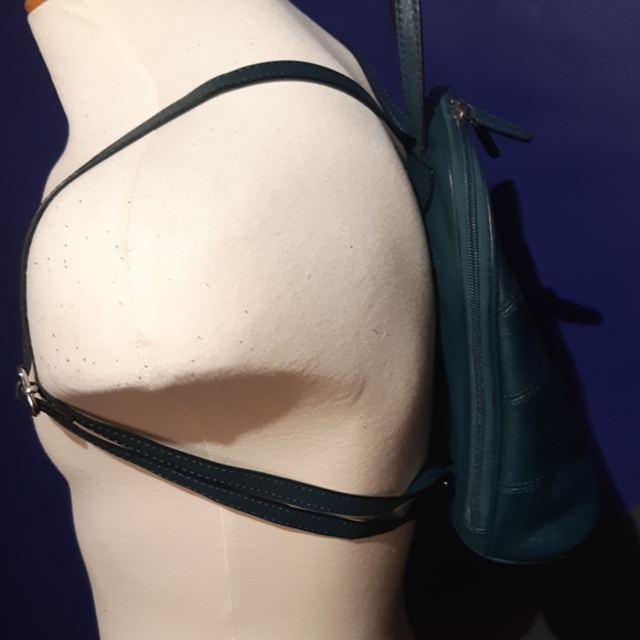 Leather purse/backpack - Picture 4 of 4